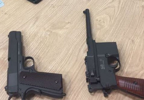 Phát hiện hai khẩu súng trong hành lý ở Tân Sơn Nhất